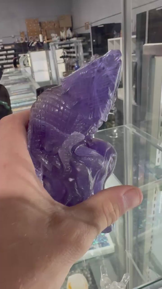 Instagram Story Showcase 10 - Fluorite lizard carving